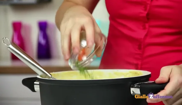 Remove from heat. Add parsley and stir. Place cling film directly onto the mixture to prevent hardening.