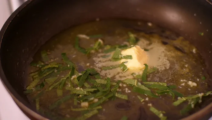 Cook the ravioli: Boil in salted water for 1.5 minutes. Add pasta water to the sauce to create a creamy consistency.