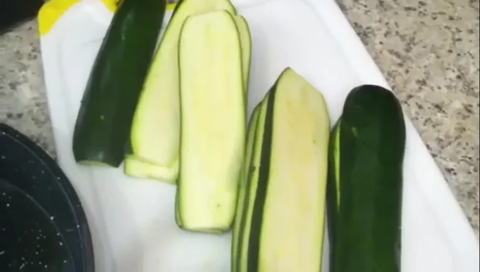 Wash and slice the baby squash fairly thinly.
