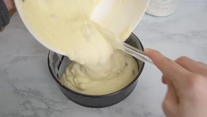 Bake in a preheated oven at 350°F (175°C) for 50-55 minutes. [131.36]