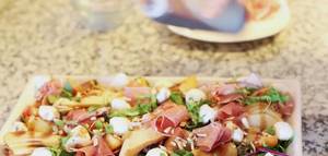 Easy Prosciutto & Pear Arugula Salad Recipe