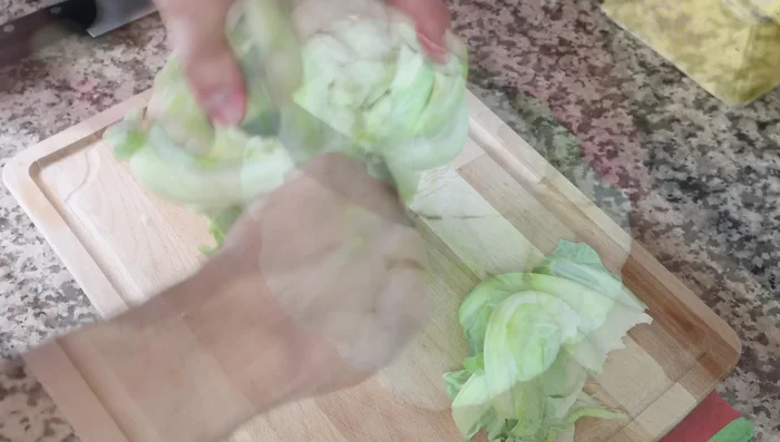 Prepare the cauliflower: Remove leaves and stem from the cauliflower head. Cut into bite-sized florets, removing a small bit of stem from each. Rinse under cold water. (80.32)