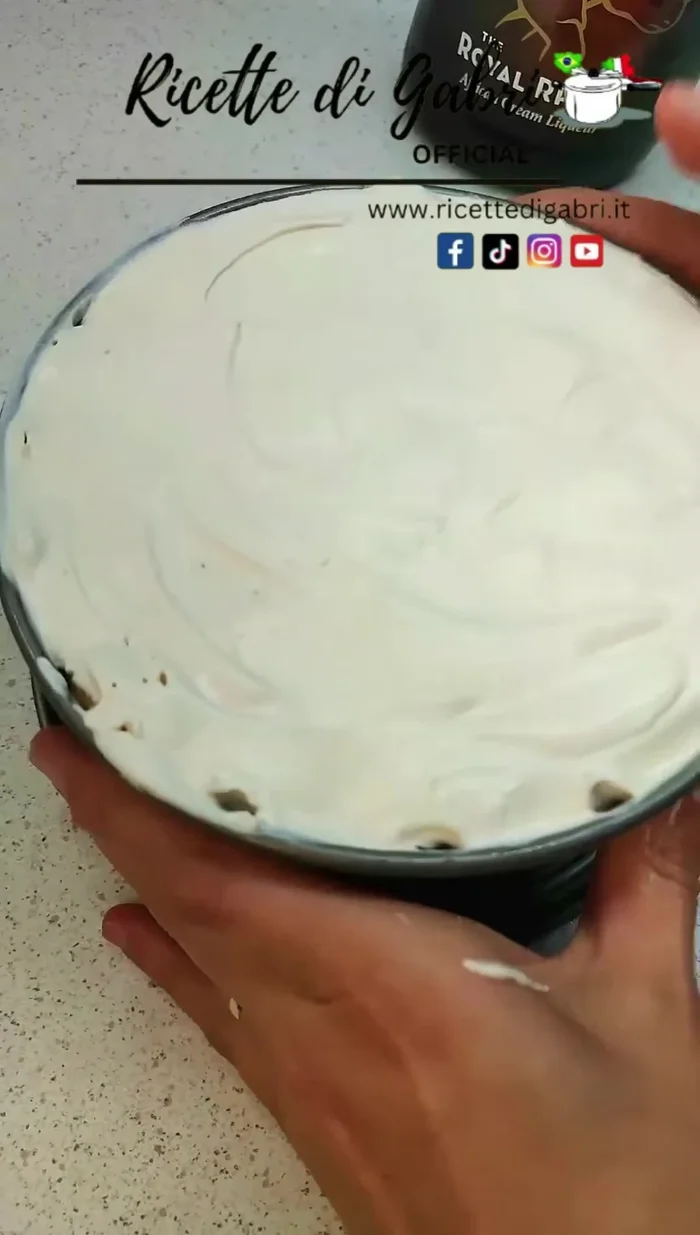 Refrigerate overnight. [161.08]