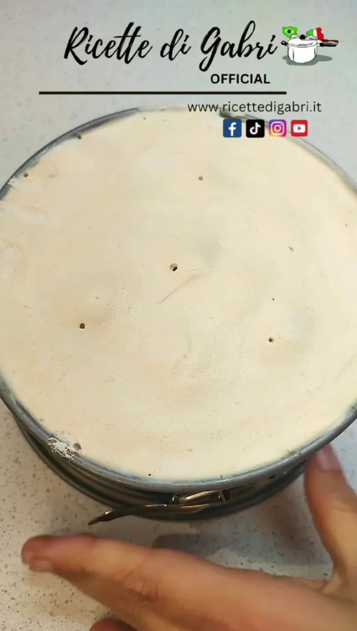 Unmold the cake after refrigerating. [171.28]