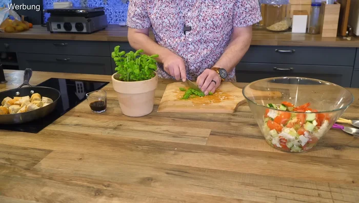 Roughly chop the basil.