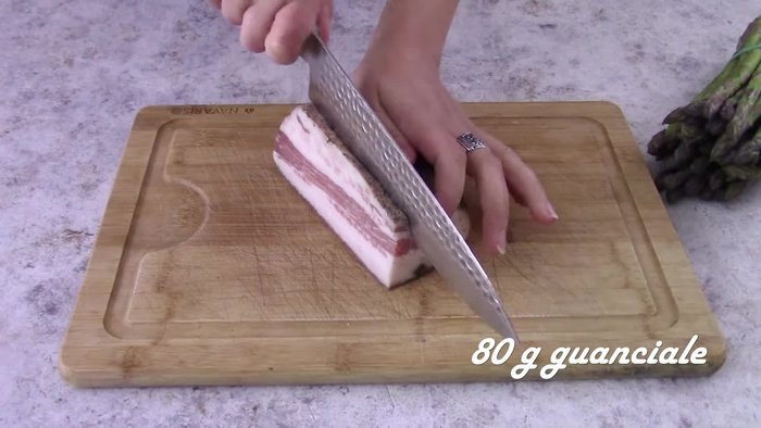 Cut bacon into strips. Collect in a bowl.