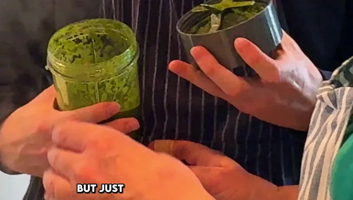 Stir in the blended pea and spinach mixture.