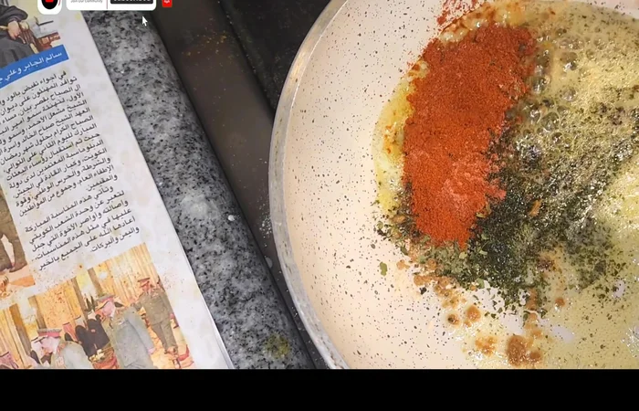 Prepare tadka (tempering): In a separate pan, fry butter, garlic powder, fenugreek powder, chili powder, and black pepper.