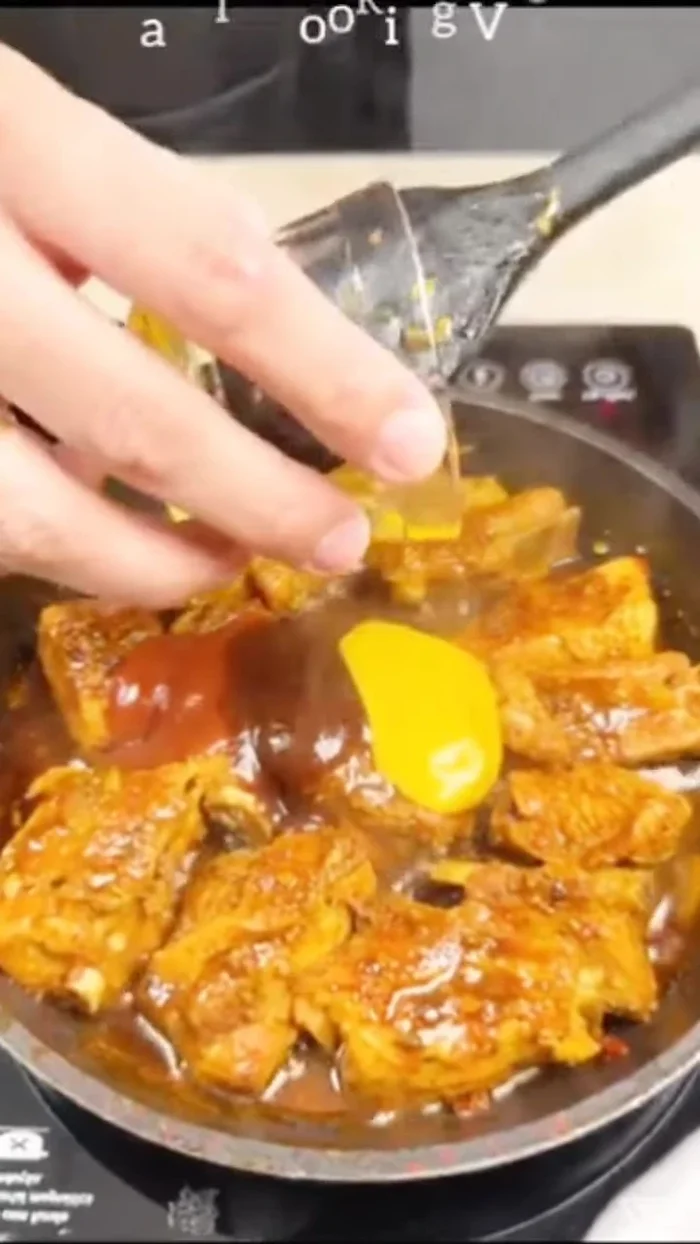 Add ketchup, barbecue sauce, mustard, and honey. Mix, and cook until golden brown (Method 2).