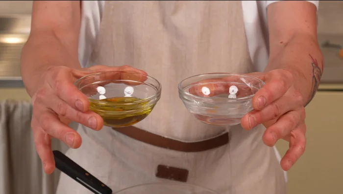 Prepare the egg mixture for the second dough (540g eggs, 30ml olive oil, 30ml water).