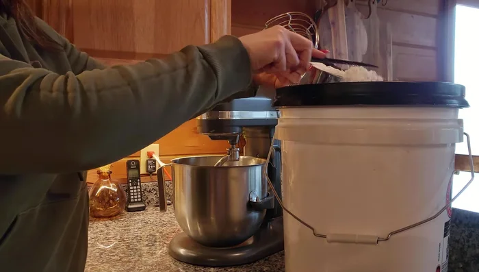 In a separate bowl, combine flour, salt, and oil.