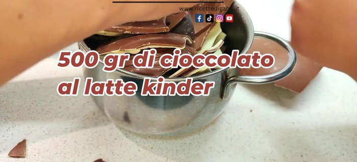 Chop the Kinder chocolate into small pieces.