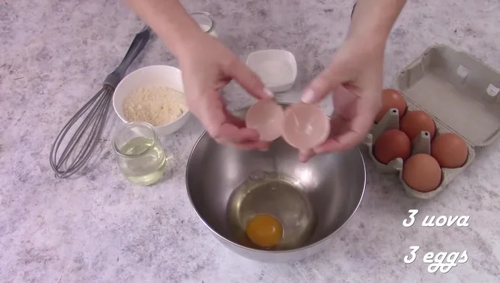 Prepare the tart base: In a bowl, combine grated parmesan, salt, pepper, milk, seed oil, flour, and yeast. Mix well.