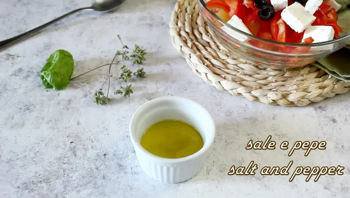 Prepare dressing: Combine lemon juice, oil, salt, pepper, basil, and oregano.