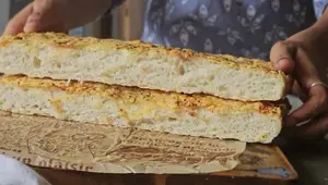 Easy Italian Cheese Bread Recipe: Restaurant-Quality at Home