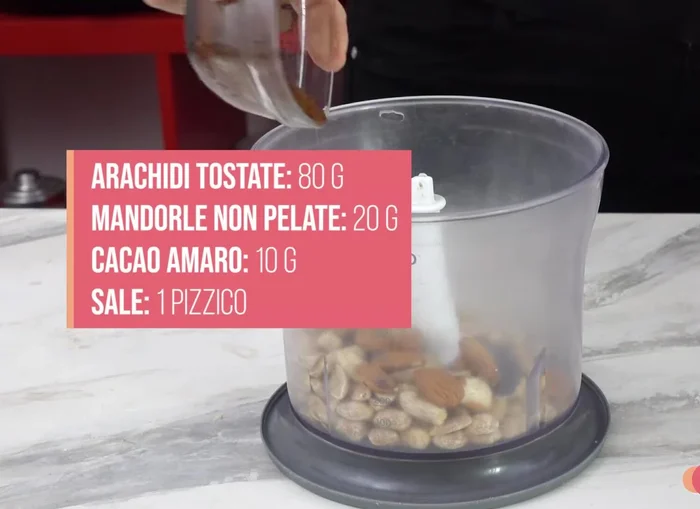 Blend 80 g of peanuts, 20 g of almonds, and 10 g of bitter cocoa.