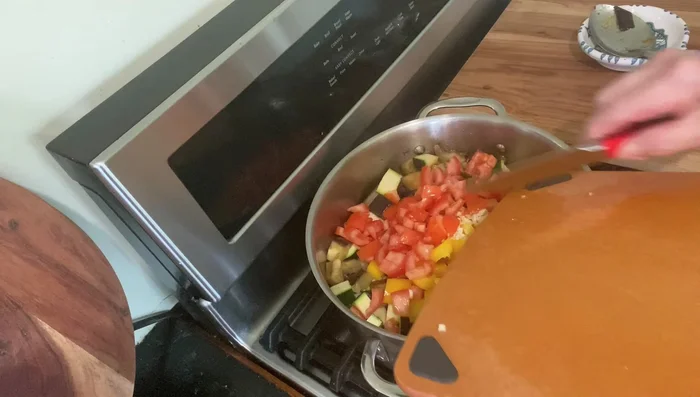 Stir well to combine all ingredients.
