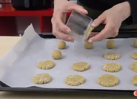 Gluten-Free Oatmeal Cookies: Easy & Perfect for Dunking