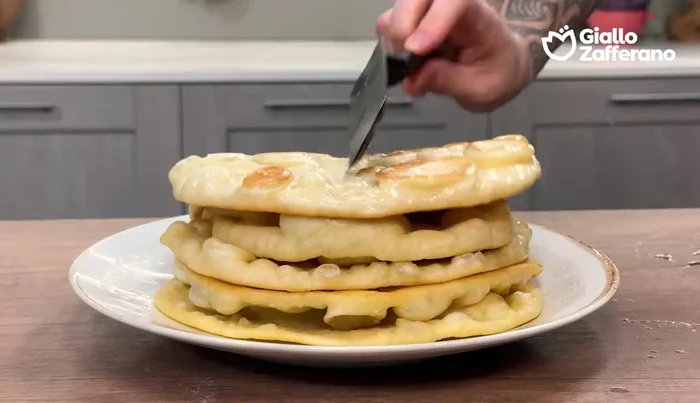 Remove from heat when the bread is golden brown on both sides.