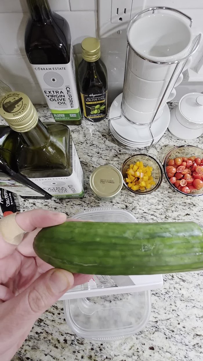 Dress the salad: Add your favorite Italian dressing to taste.