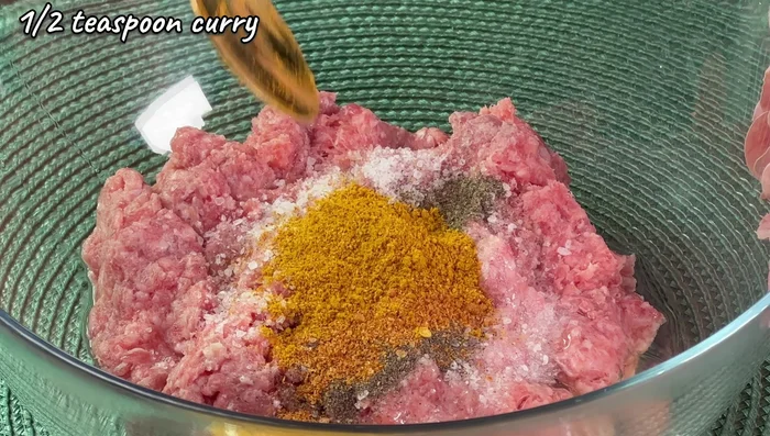 Heat the pan and add olive oil: Add enough olive oil to the pan to lightly coat the bottom.