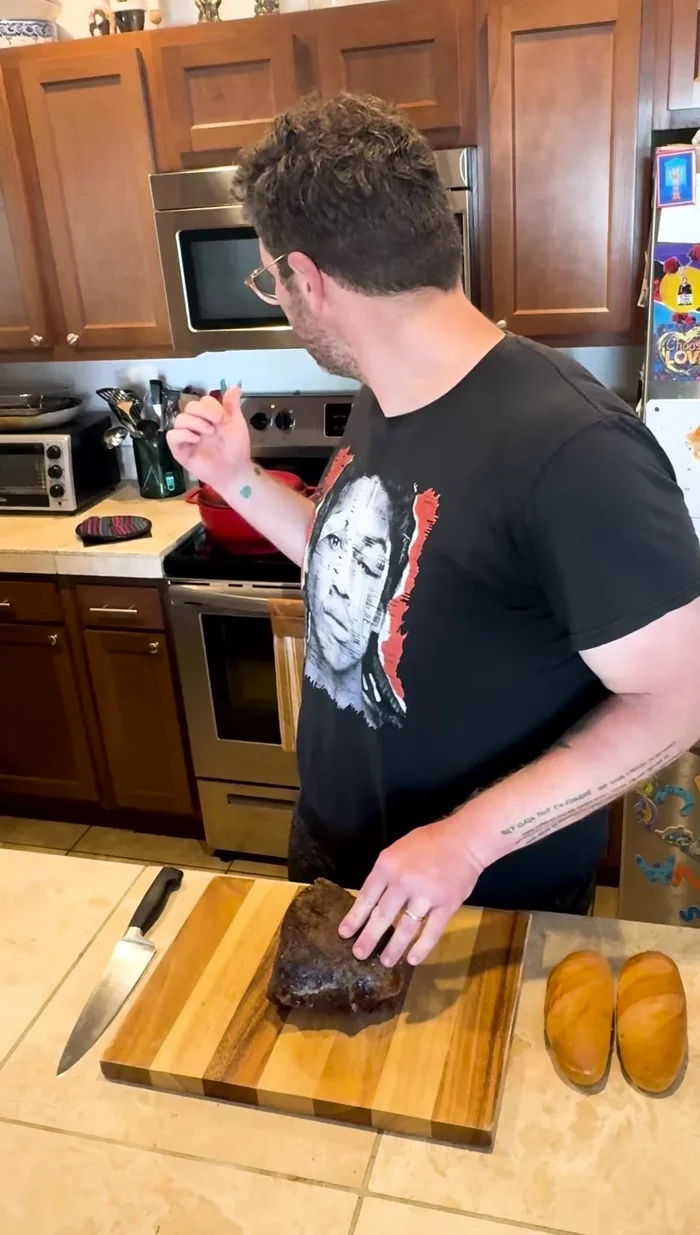 The next day, slice the chilled roast thinly using a meat slicer.