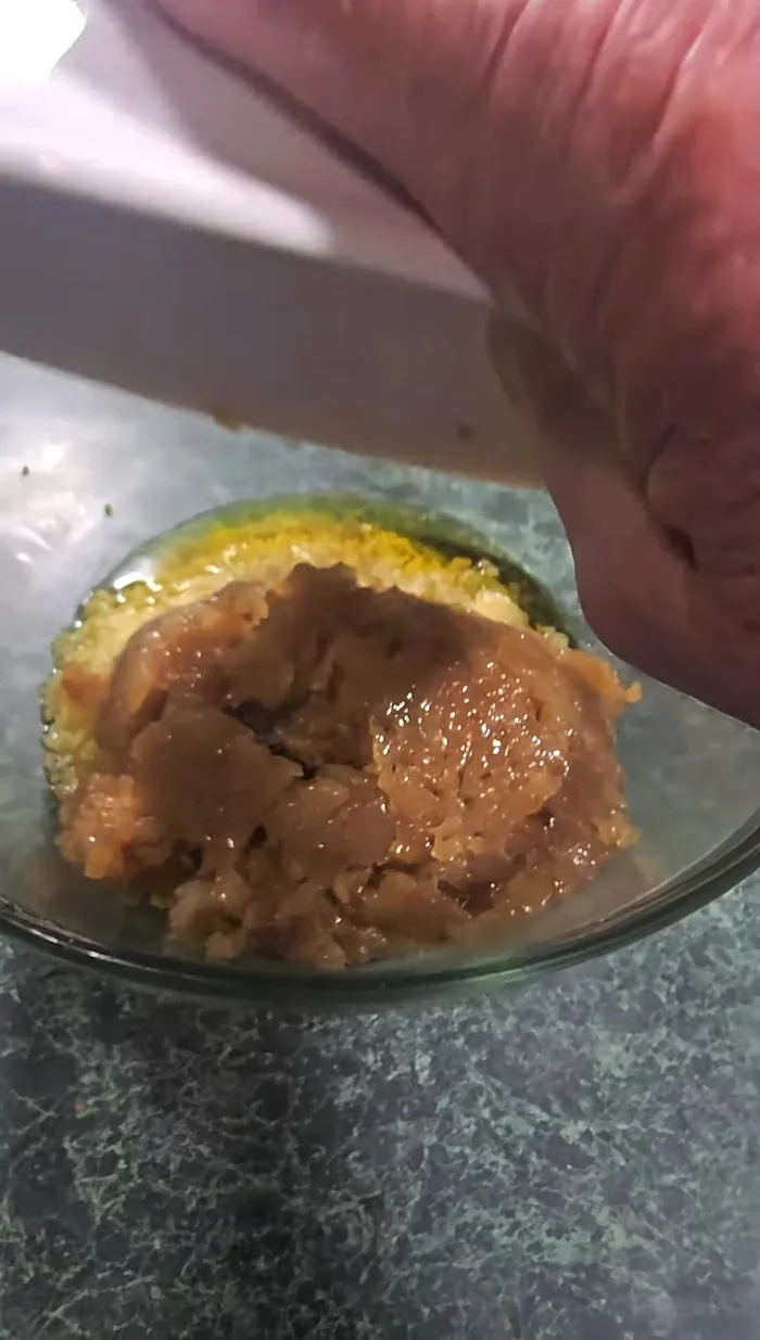 Add the caramelized onions to the egg yolk mixture.