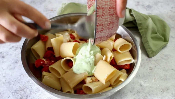 Stir in the basil cream.