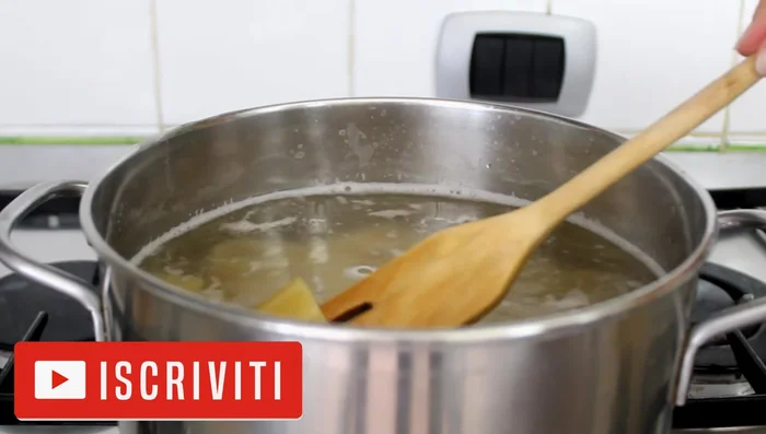 Drain the pasta and rinse under cold water to stop cooking. Spread on a tray to cool.