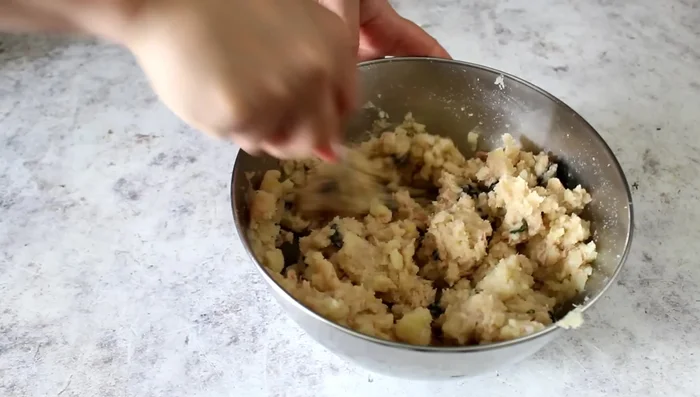 Mix all ingredients thoroughly.