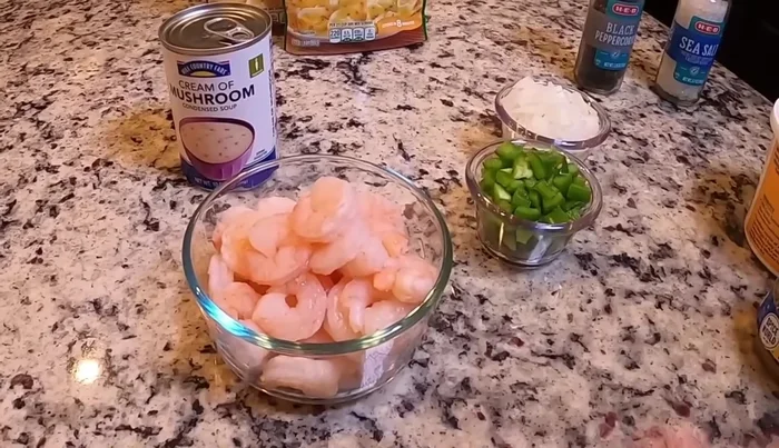 Prepare the shrimp: Clean, cut off tails (if needed), and set aside.