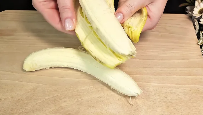 Peel the banana.