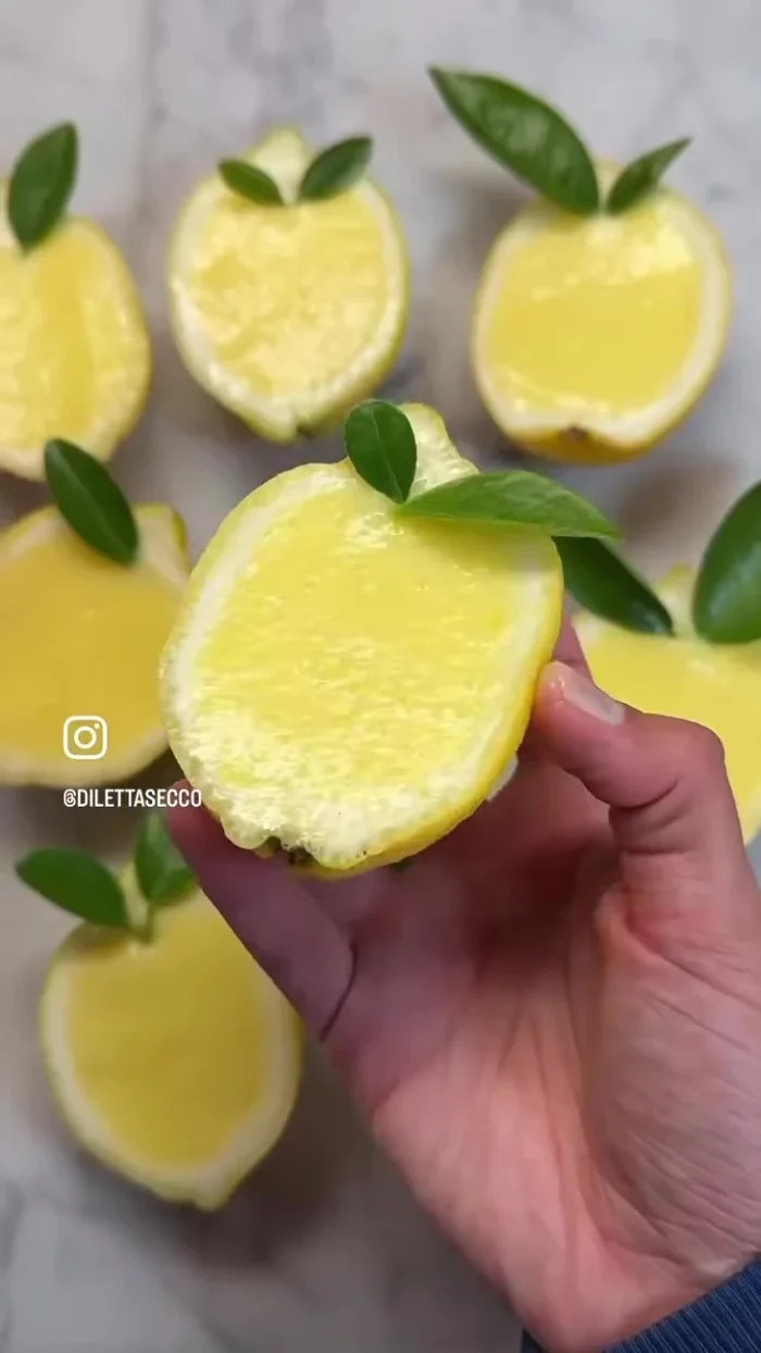 Garnish with leaves.