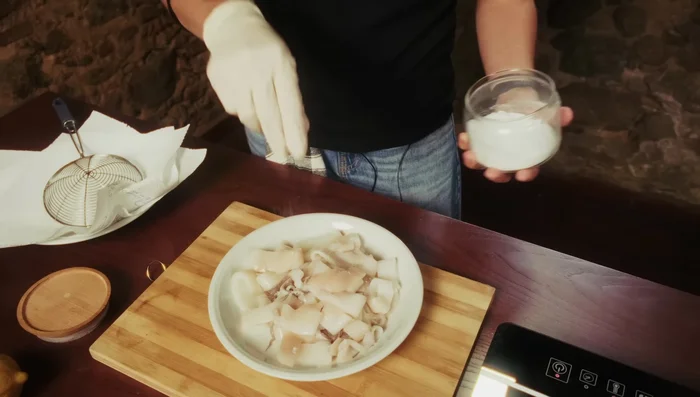 Salt the calamari lightly (406.8)